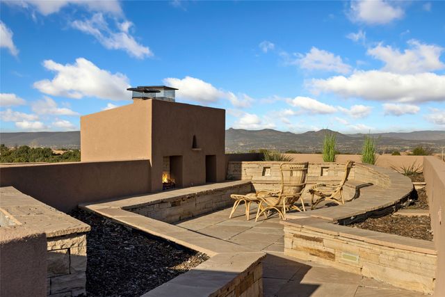 5 Penasco Circle, Santa Fe, NM 87506