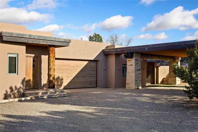 5 Penasco Circle, Santa Fe, NM 87506