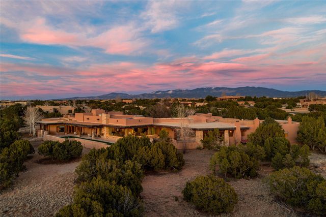 5 Penasco Circle, Santa Fe, NM 87506