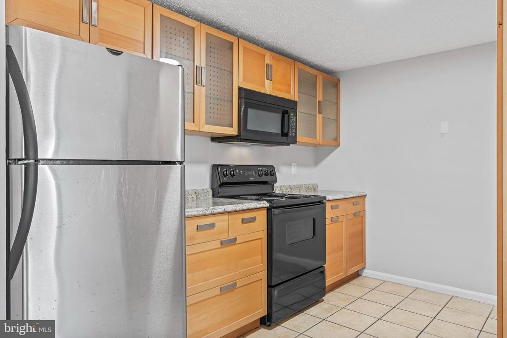 Image 12 of property listing at 3929 GREENCASTLE RD #14 (DOOR 203), Burtonsville, MD 20866