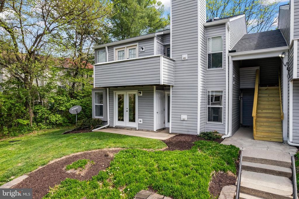 Image 2 of property listing at 3929 GREENCASTLE RD #14 (DOOR 203), Burtonsville, MD 20866