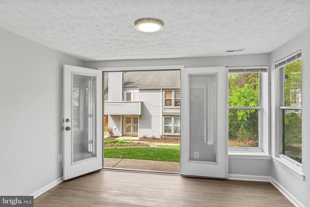 Image 29 of property listing at 3929 GREENCASTLE RD #14 (DOOR 203), Burtonsville, MD 20866