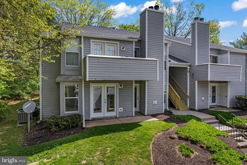 Image 3 of property listing at 3929 GREENCASTLE RD #14 (DOOR 203), Burtonsville, MD 20866