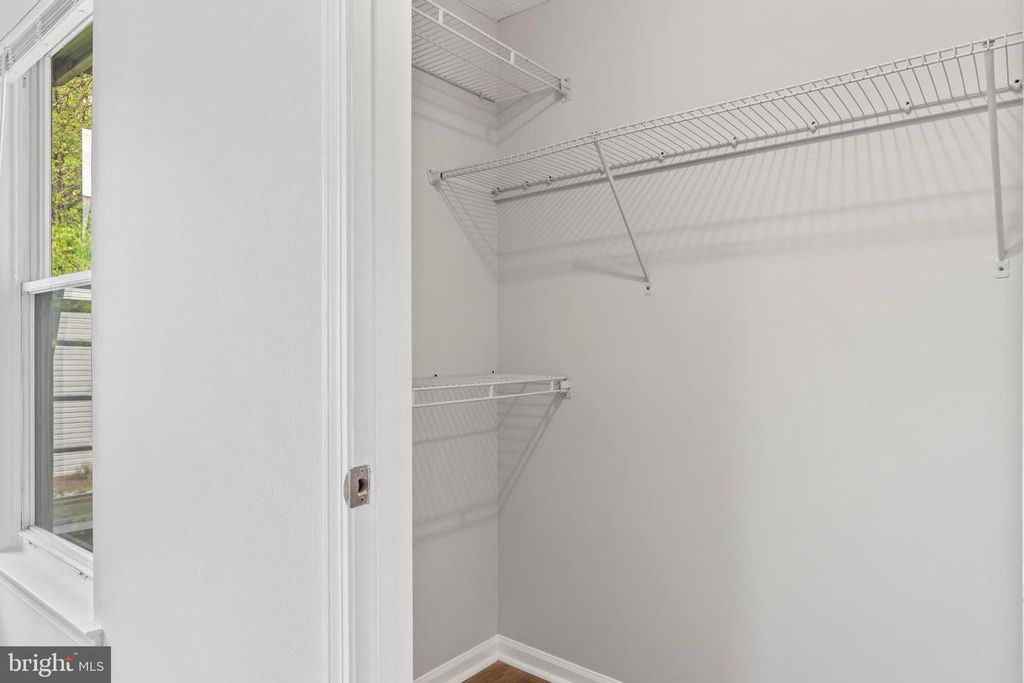 Image 32 of property listing at 3929 GREENCASTLE RD #14 (DOOR 203), Burtonsville, MD 20866