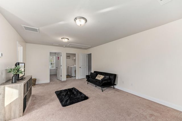 207 Mcmakin Drive, Summerville, SC 29483