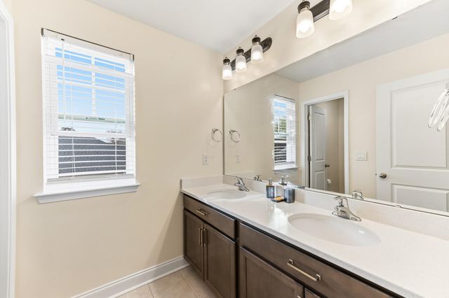 207 Mcmakin Drive, Summerville, SC 29483