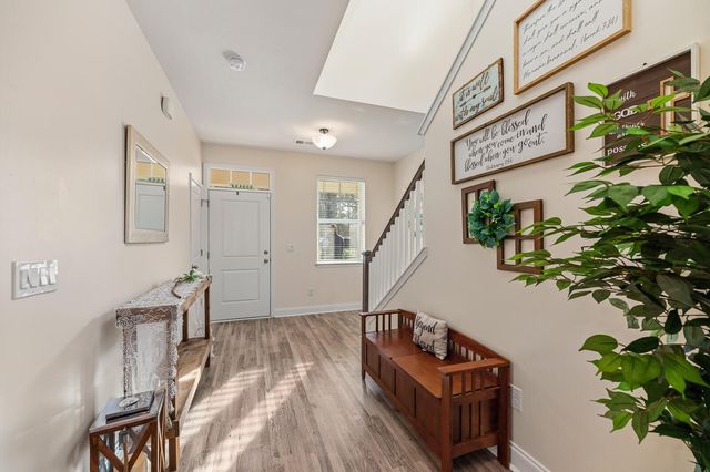 207 Mcmakin Drive, Summerville, SC 29483