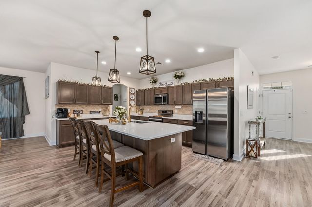 207 Mcmakin Drive, Summerville, SC 29483