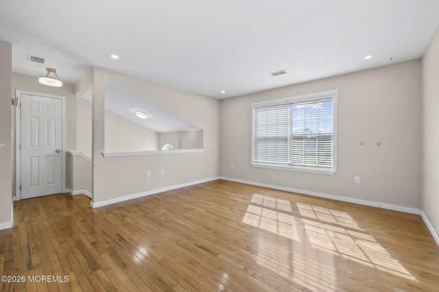 205 6th Avenue 5, Long Branch, NJ 07740