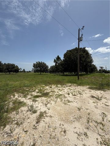 7860 3rd TER, Labelle, FL 33935