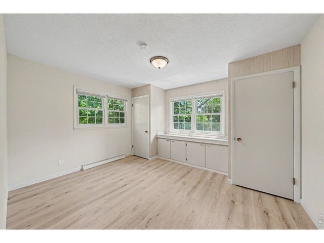 1924 21st Ave Ct, Greeley, CO 80631
