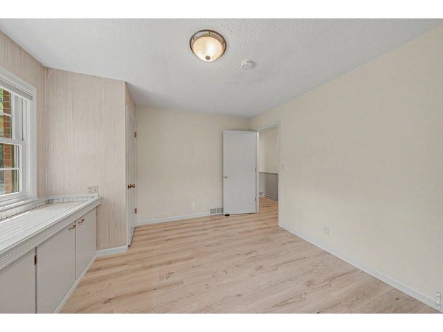 1924 21st Ave Ct, Greeley, CO 80631
