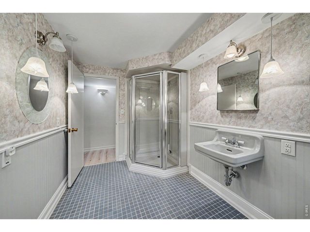 1924 21st Ave Ct, Greeley, CO 80631