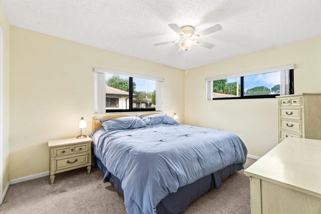 4888 Equestrian Circle B, Boynton Beach, FL 33436