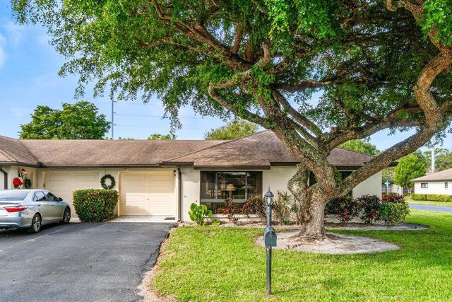 4888 Equestrian Circle B, Boynton Beach, FL 33436