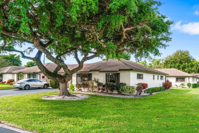 4888 Equestrian Circle B, Boynton Beach, FL 33436