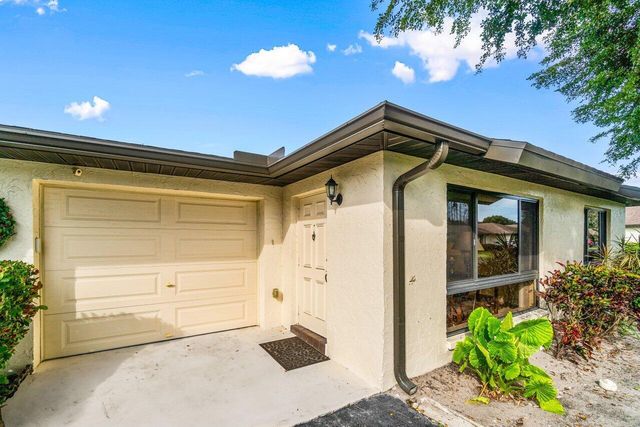 4888 Equestrian Circle B, Boynton Beach, FL 33436