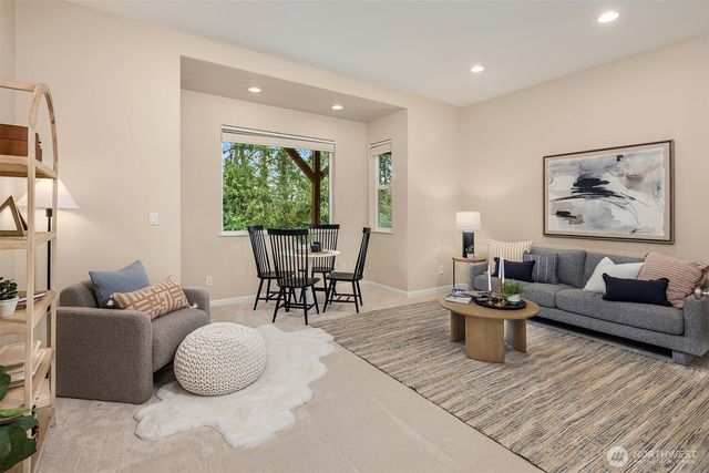 111 210th Place NE, Sammamish, WA 98074