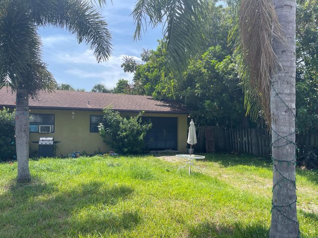 6663 Rigger Road, Lake Worth, FL 33462