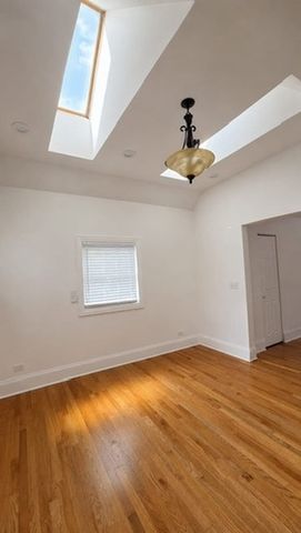 10727 S Kedzie Avenue, Chicago, IL 60655