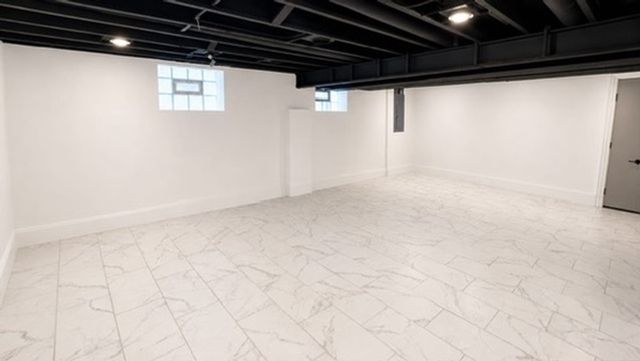 10727 S Kedzie Avenue, Chicago, IL 60655