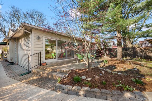408 Orchard View Drive, Royal Oak, MI 48073
