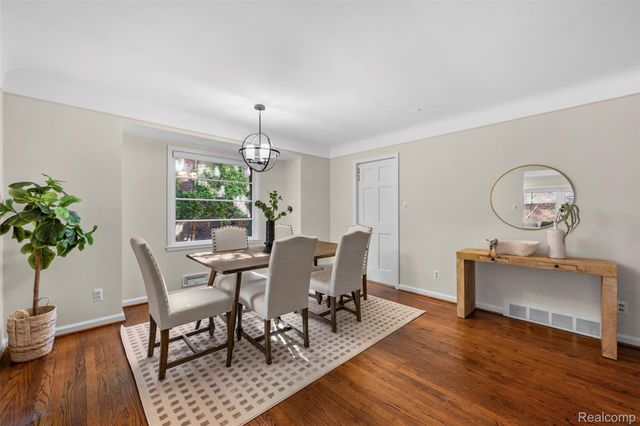 408 Orchard View Drive, Royal Oak, MI 48073
