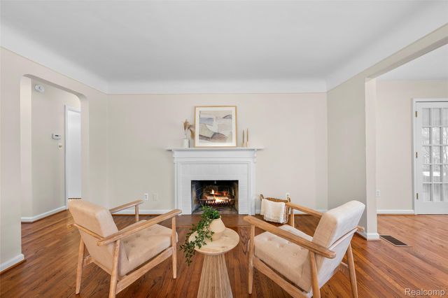 408 Orchard View Drive, Royal Oak, MI 48073