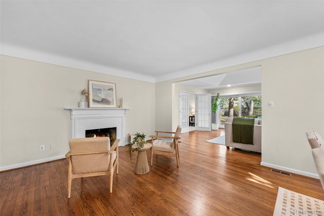 408 Orchard View Drive, Royal Oak, MI 48073