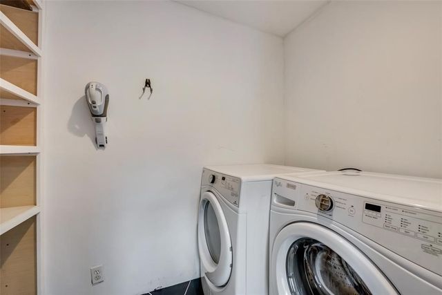 2707 Burlington Boulevard, Dallas, TX 75211