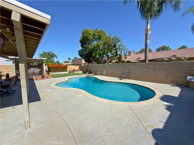 17314 Redmaple Street, Fontana, CA 92337