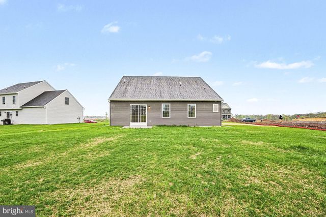 4 FAMILY DR, Carlisle, PA 17013