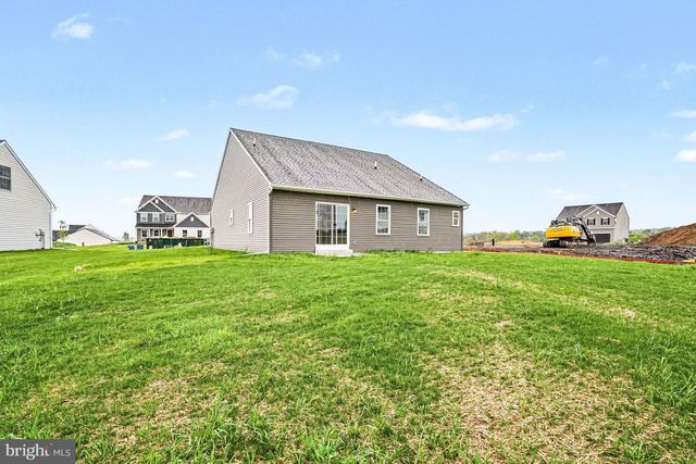 4 FAMILY DR, Carlisle, PA 17013