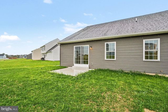 4 FAMILY DR, Carlisle, PA 17013