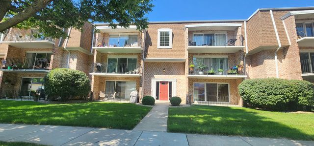 8704 Mobile Avenue A, Oak Lawn, IL 60453