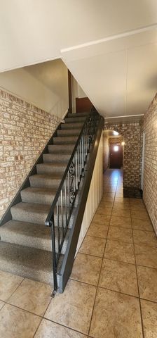 8704 Mobile Avenue A, Oak Lawn, IL 60453