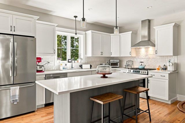 76 Signature Drive, Barrington, NH 03825