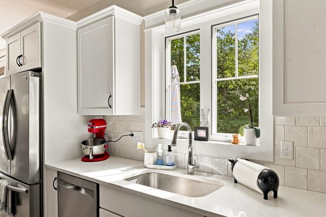76 Signature Drive, Barrington, NH 03825