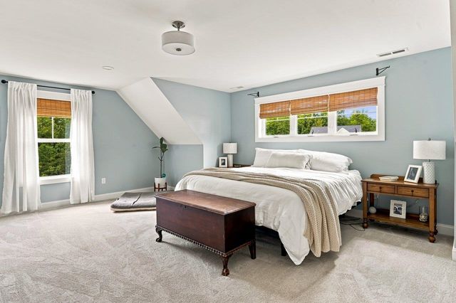 76 Signature Drive, Barrington, NH 03825