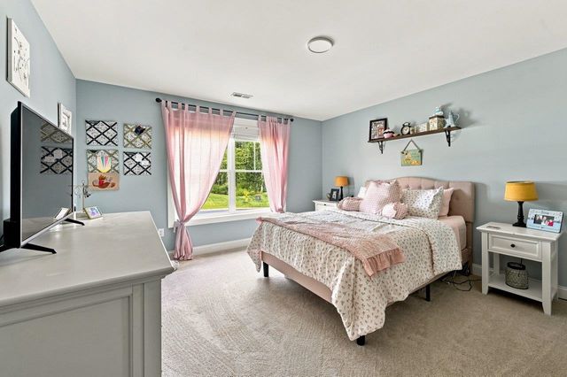 76 Signature Drive, Barrington, NH 03825