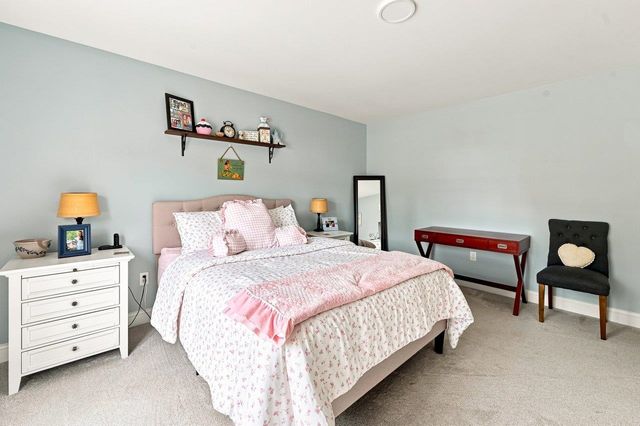 76 Signature Drive, Barrington, NH 03825