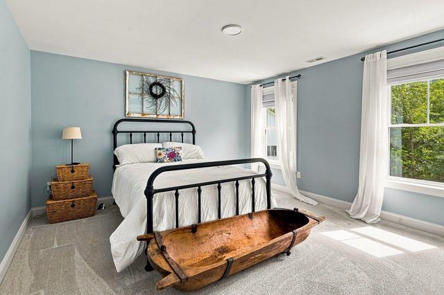 76 Signature Drive, Barrington, NH 03825