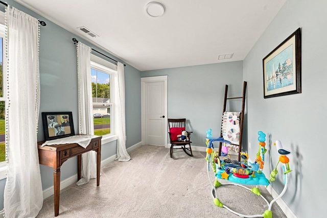76 Signature Drive, Barrington, NH 03825