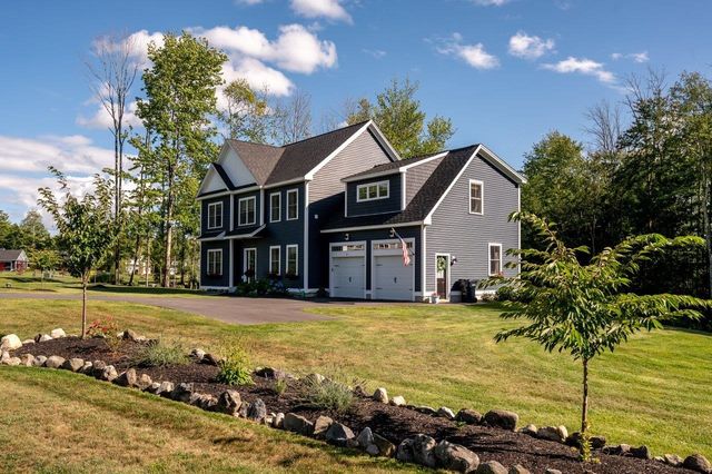 76 Signature Drive, Barrington, NH 03825