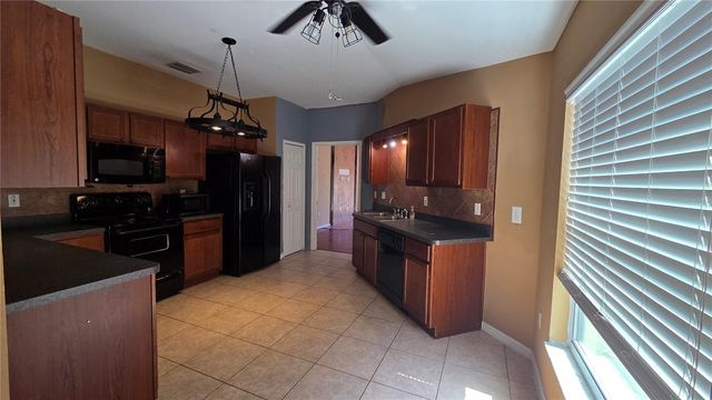 9139 SOUTHERN CHARM CIRCLE, Brooksville, FL 34613