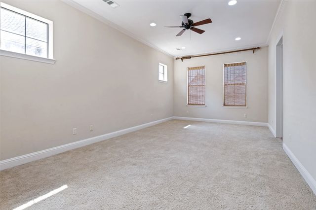 1132 Hemingway Lane, Irving, TX 75063