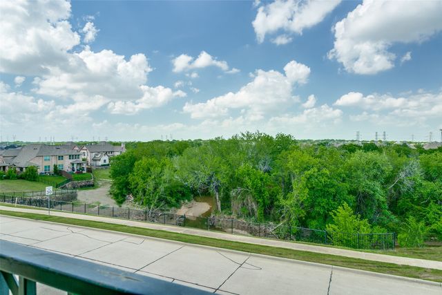 1132 Hemingway Lane, Irving, TX 75063