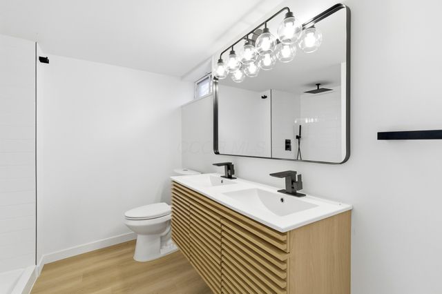 1582 Vendome Drive S, Columbus, OH 43219