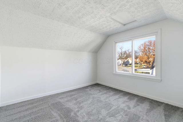 1582 Vendome Drive S, Columbus, OH 43219