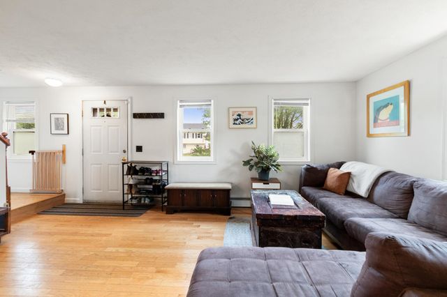 8 Hunting Ridge Lane, Milton, VT 05468